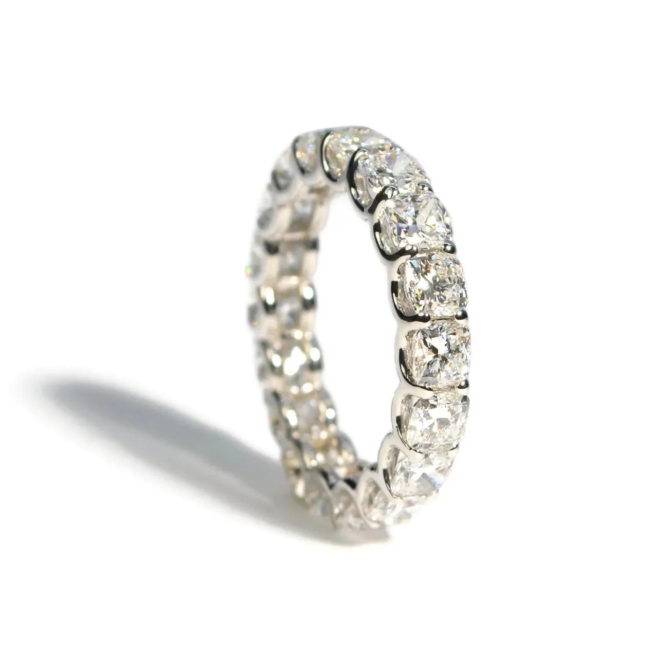 AFJ Diamond Collection - Eternity Band Ring with Cushion-cut Diamonds 4.39 carats, 18k White Gold