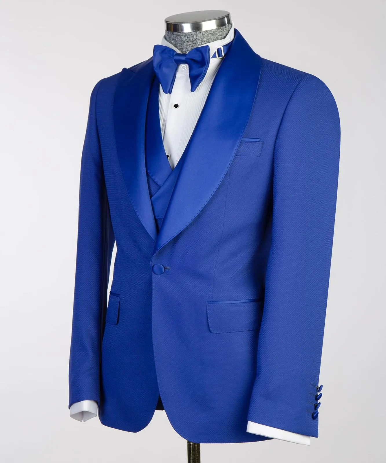 Cambridge tuxedo suit