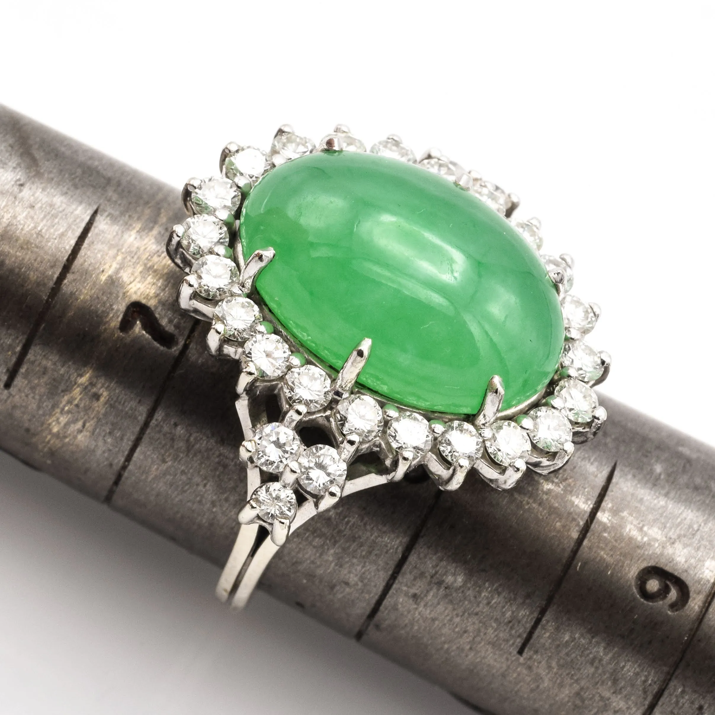 Estate 18K White Gold 18.12 Carats Jadeite And 1.61 TCW Diamond Cocktail Ring F/G VS-1/2